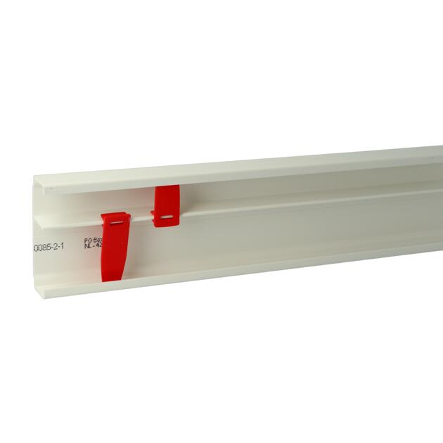 K40 Trunking base incl. clips white (RAL 9010)